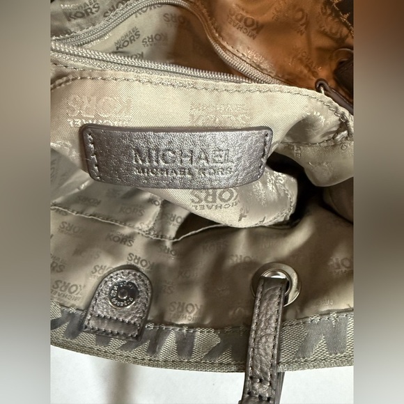 Michael Kors Jet Set Travel Top Zip Signature Monogram Tote Handbag for Women - Picture 14 of 14